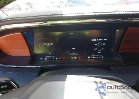 2021 Lincoln Navigator Reserve L z USA, uszkodzony, nr VIN 5LMJJ3LT2MEL05719